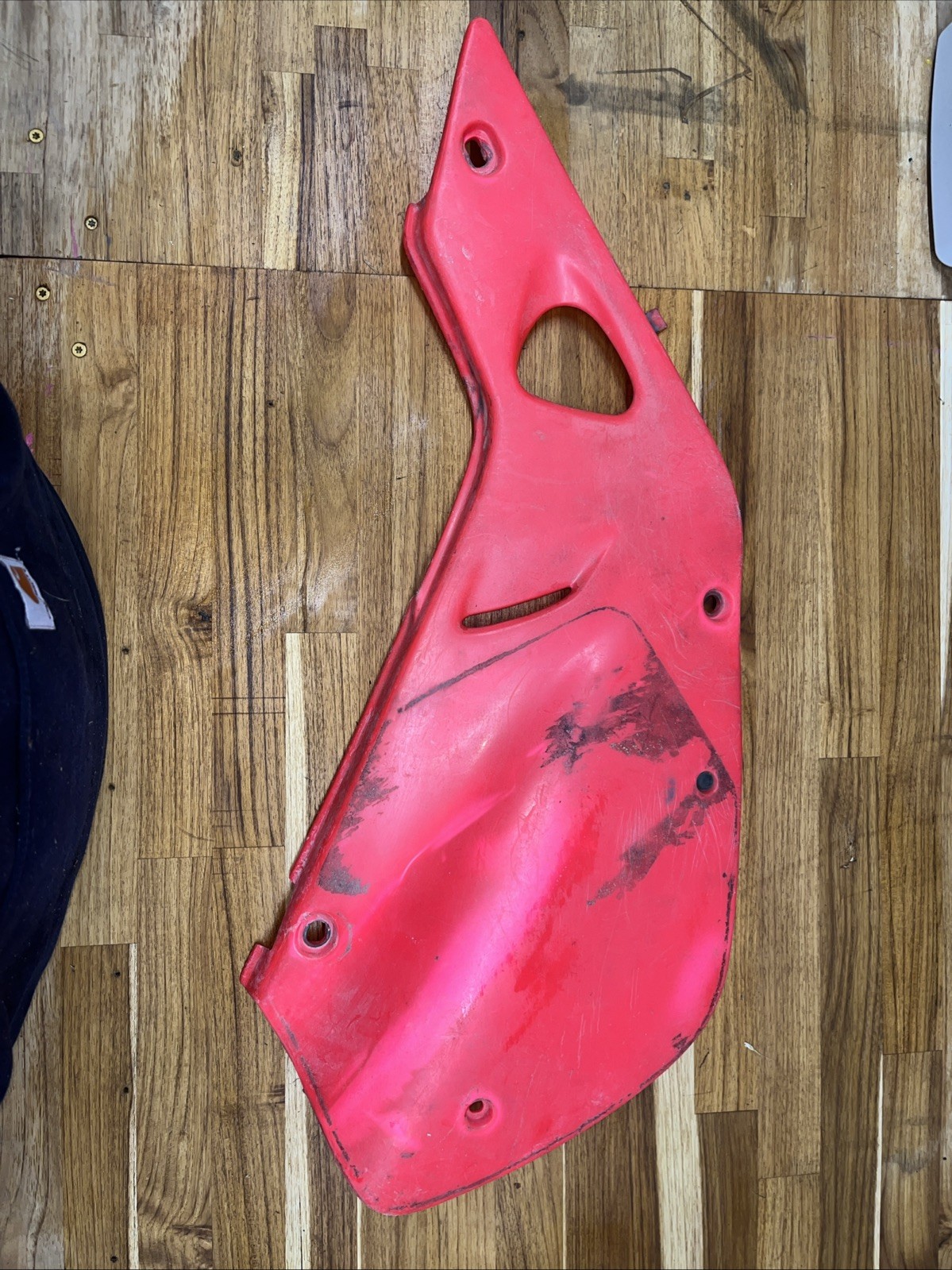 LH Side Number Plates Plastic Red Honda CR125R 1998-1999 CR250R 1997-1999