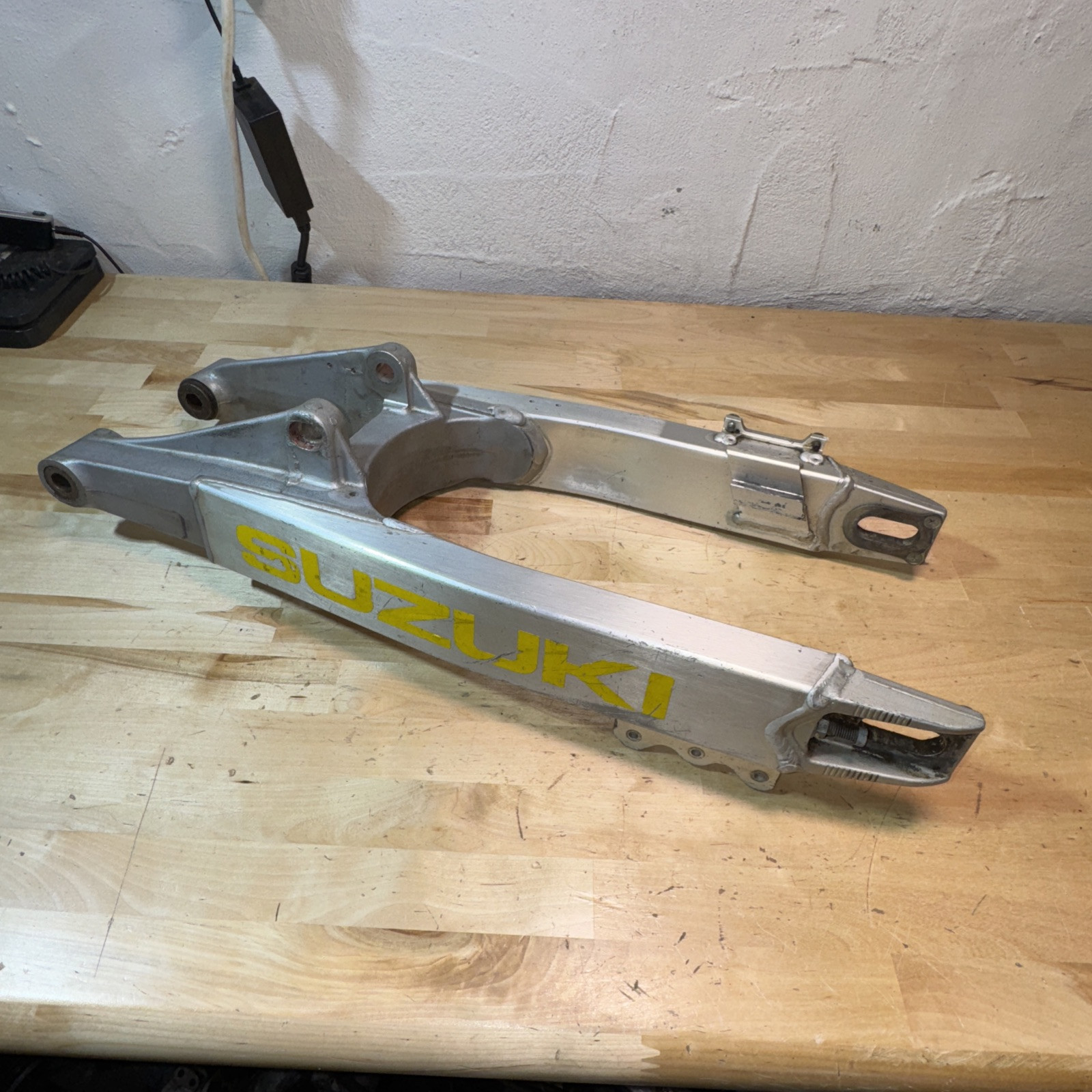 1993 SUZUKI RM125 RM 125 REAR SWINGARM SWING ARM 62600-28860 61000-28