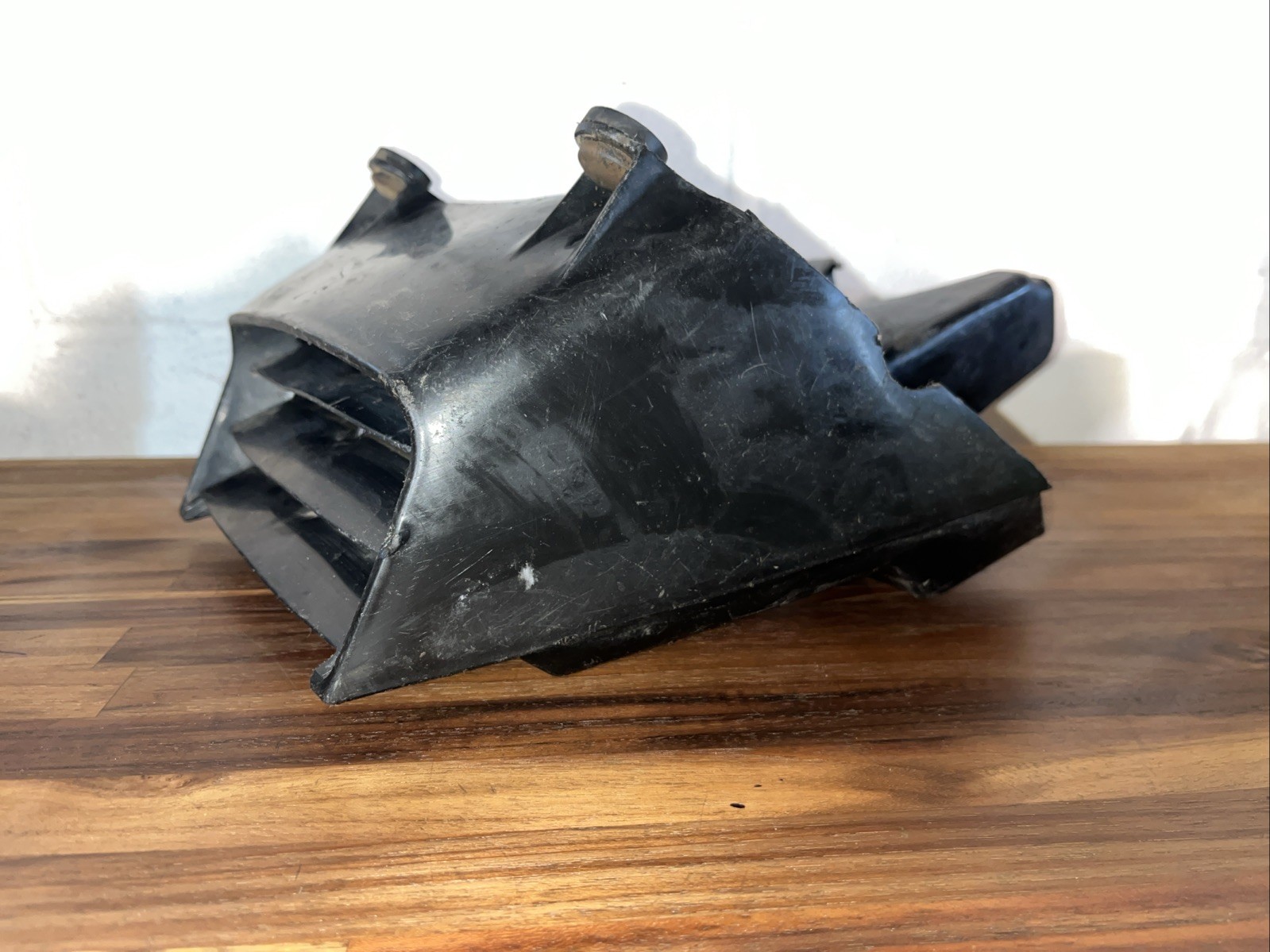 1986 87 TRX250R 250R FRONT FENDER HOOD NOSE AIR SCOOP OEM COVER TRX 1987 8