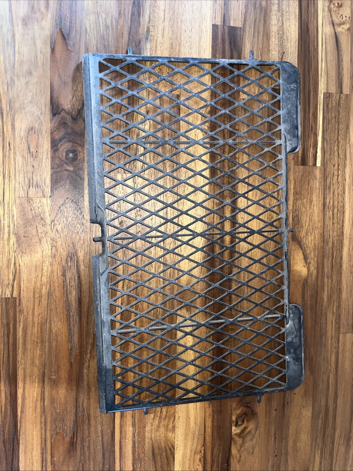 #1 Honda TRX 250R OEM 1986 1987 Radiator SCREEN GUARD **NICE** TRX250R 1988 1989