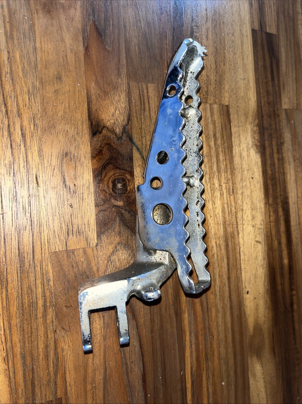 88-89 TRX TRX250R 250R LEFT FOOT PEG FOOTPEGS 1988 1989