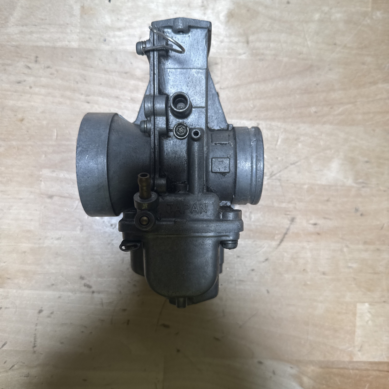 HONDA Suzuki USED. MIKUNI FLAT SIDER, T7 12 CARBURETOR