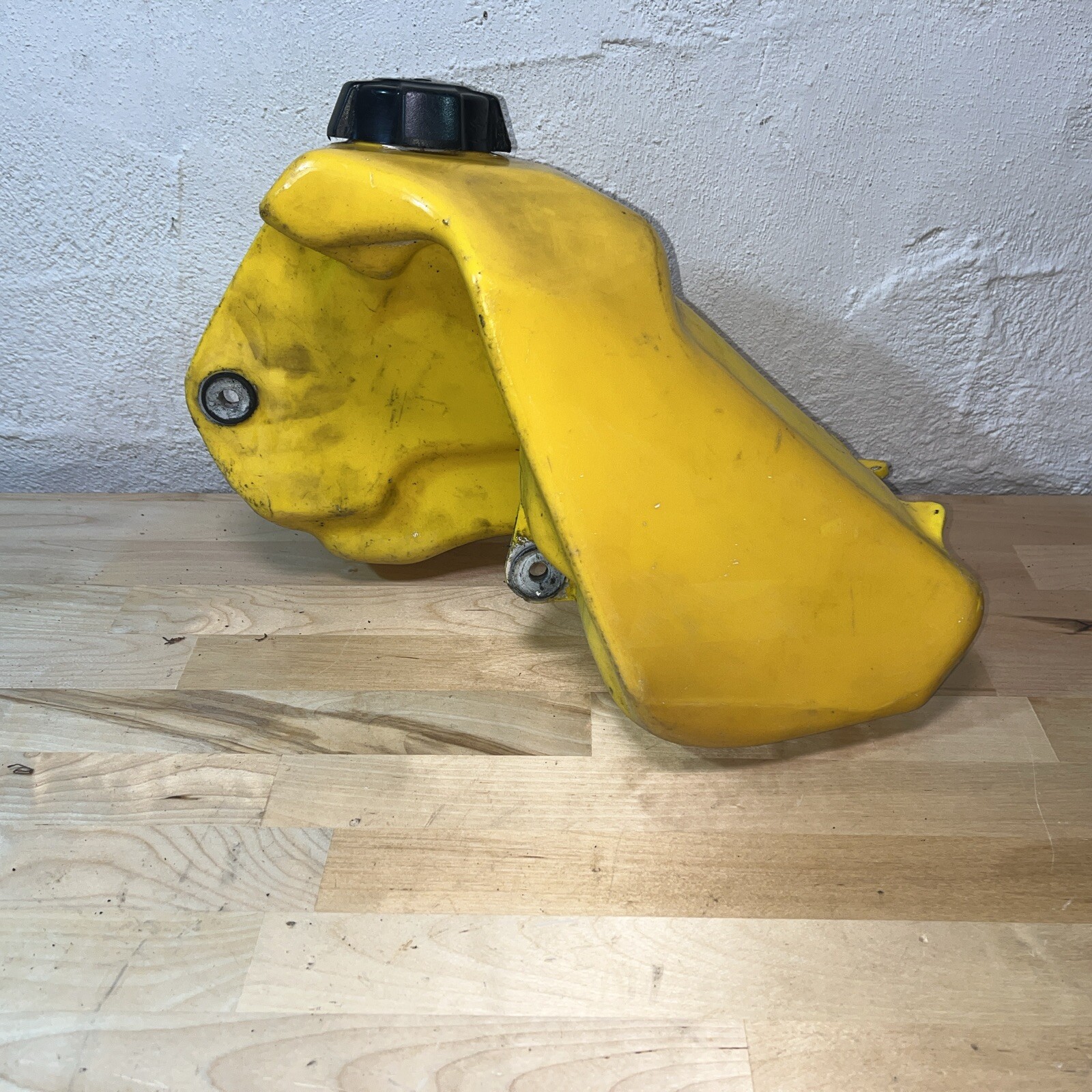 1986-01 1998 Suzuki RM80 Fuel Gas Tank Petrol Reservoir Lid Cap