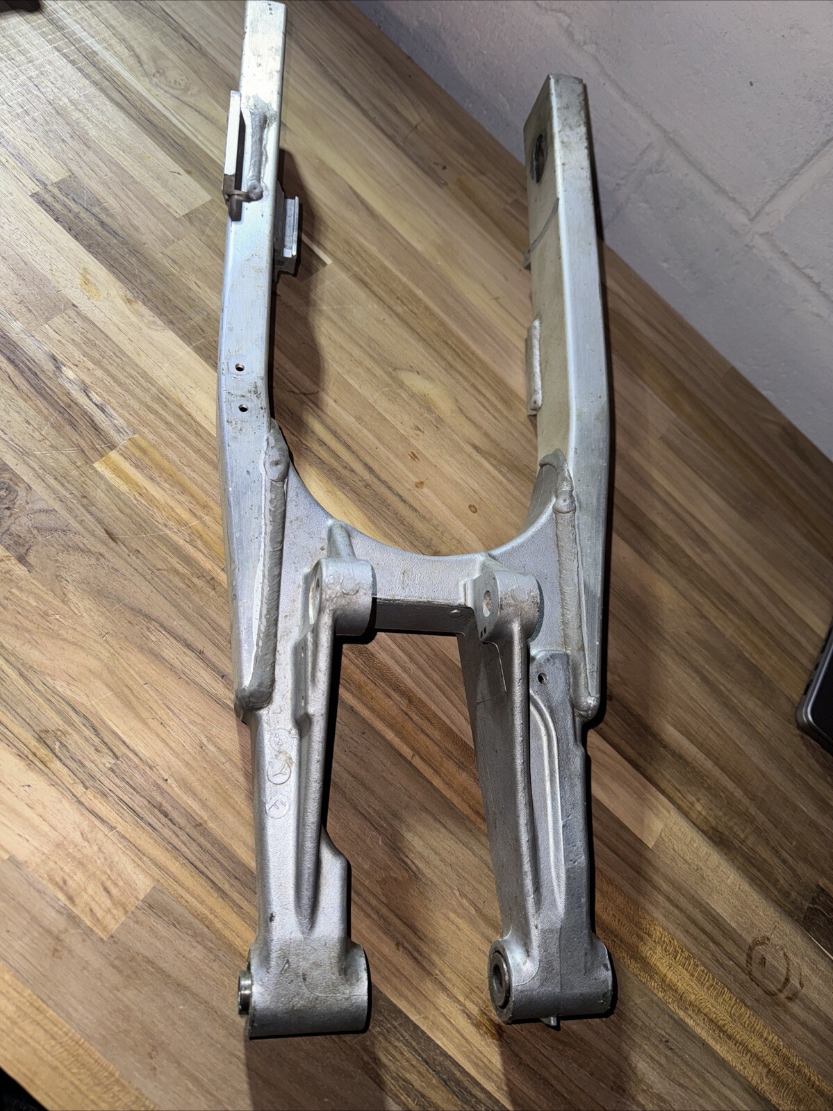 1996 (86-01) Suzuki RM 80 Swingarm OEM (61000-03B21)