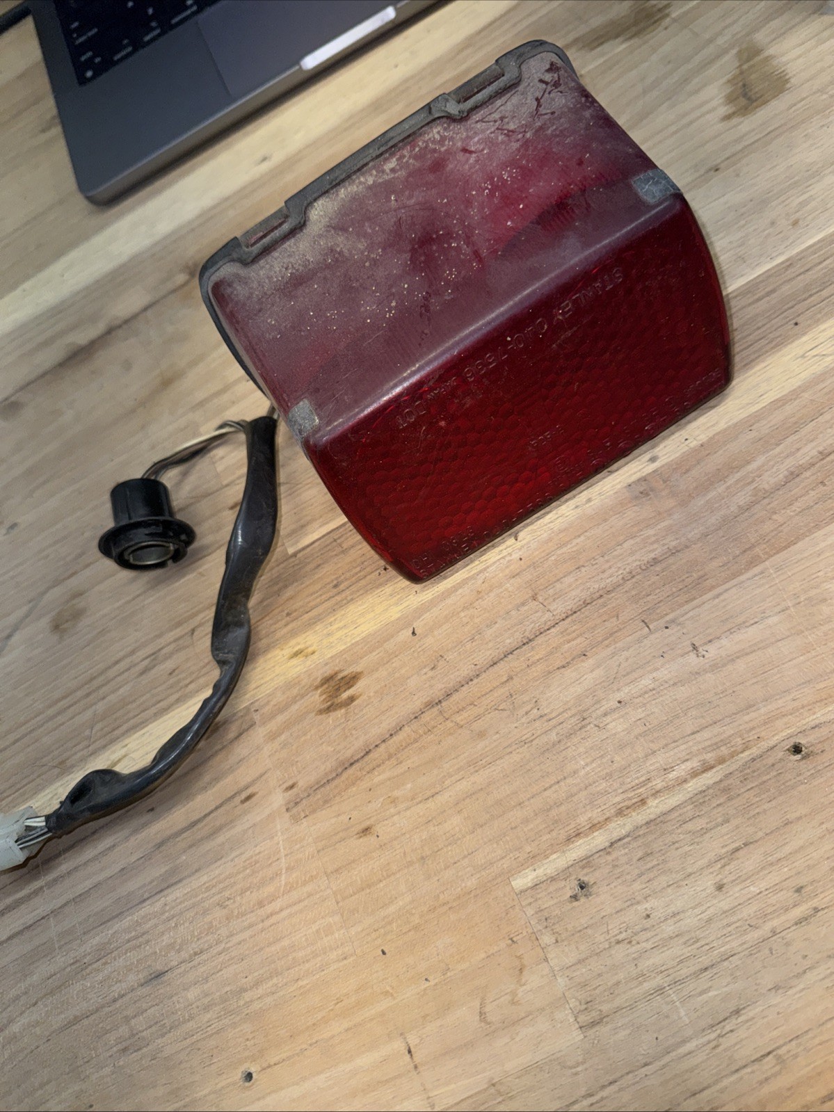 1986 YAMAHA FZ750 FZ 750 Tail Light Brake Light Assembly OEM 040-7536