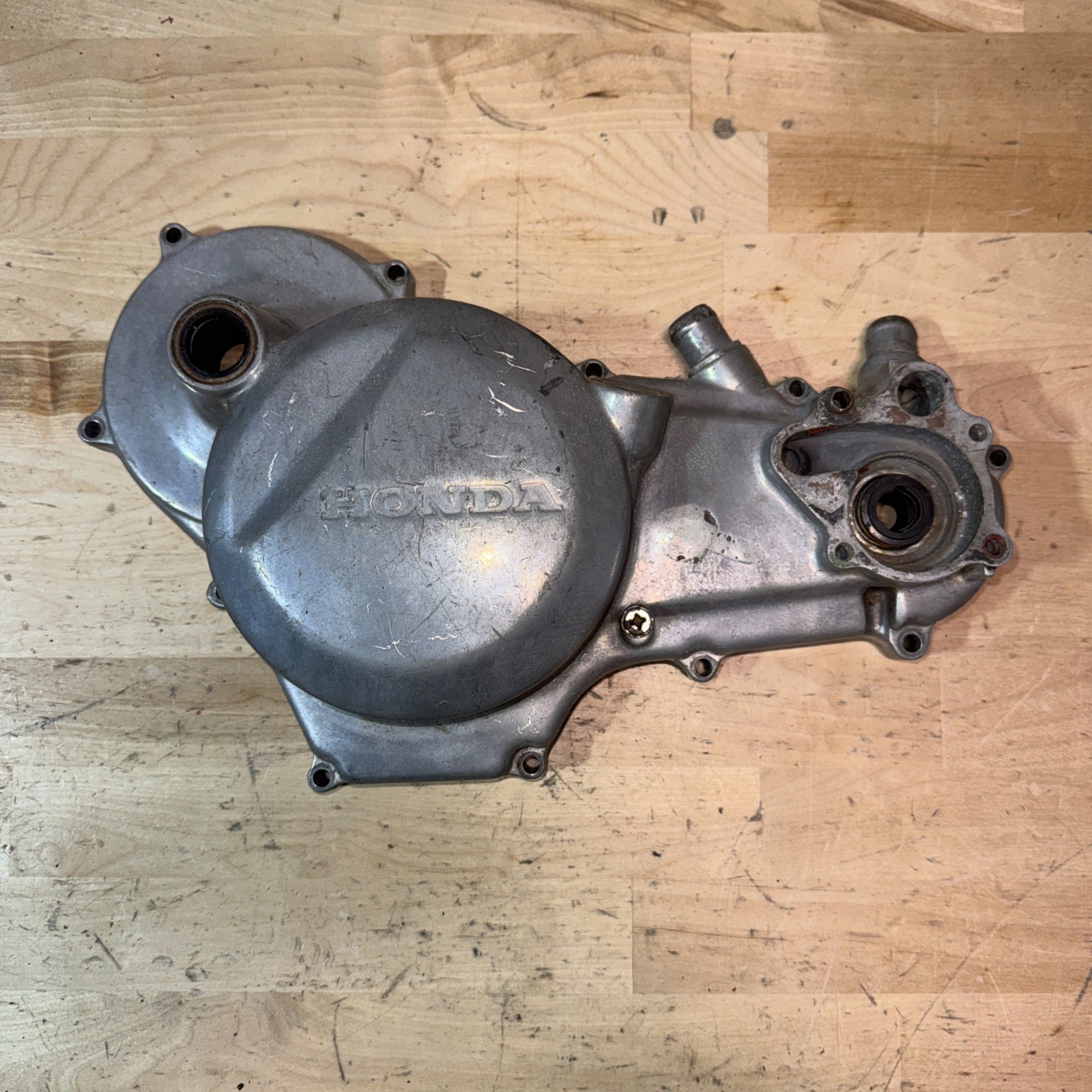 1985 HONDA ATC250R CLUTCH COVER 11340-HA2-000 REPAIRED 3