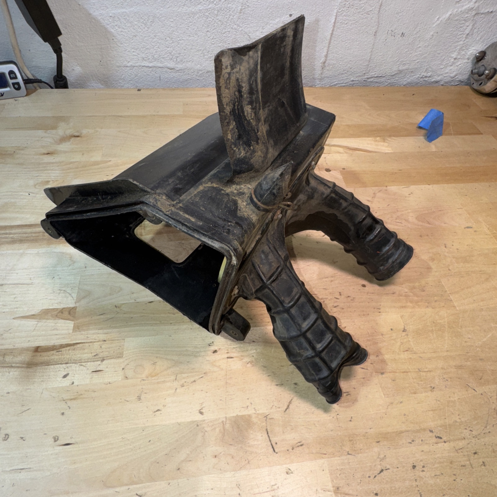 1985 HONDA XR200R Air Box